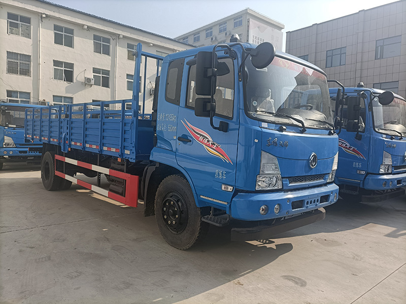 东风天锦KS教练车