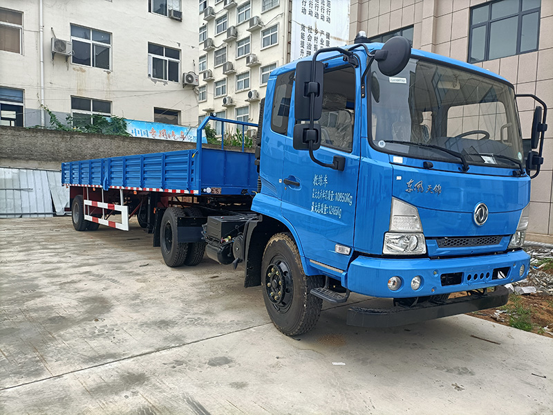 东风天锦KS教练车
